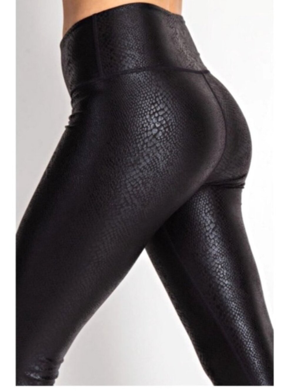 Tahari Sport Womens Black Snakeskin Activewear Leggings Size 3X - Picture 2 of 5